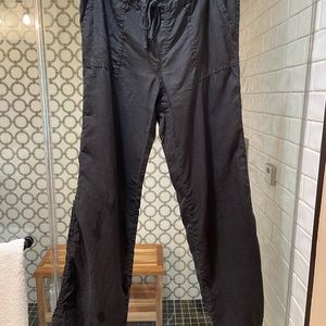 Linen pants by Victoria’s Secret, size 6 with drawstring waist.